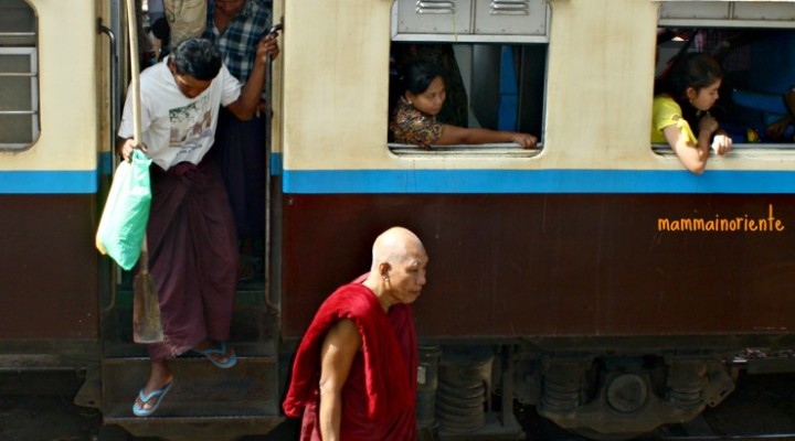 Nel vivo della Birmania salendo sul Circular Train di Yangon